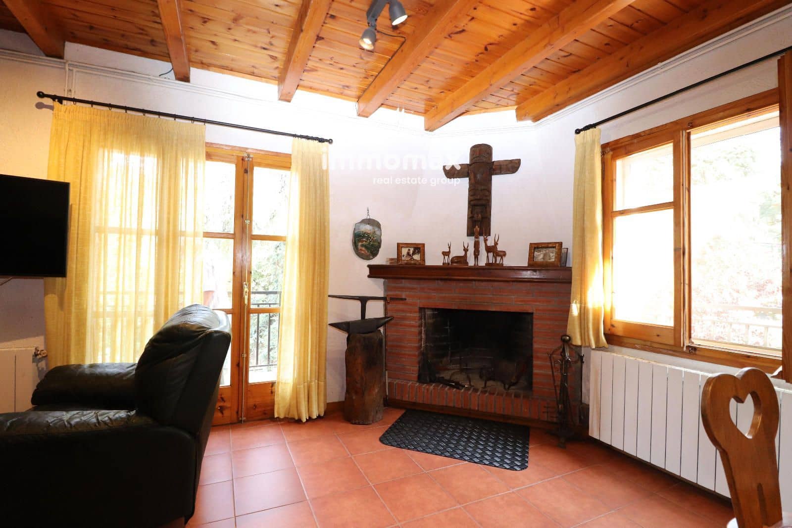 5 sypialnia Willa na sprzedaż w Vallgorguina z garażem - 379 000 € (Ref: 10172316)