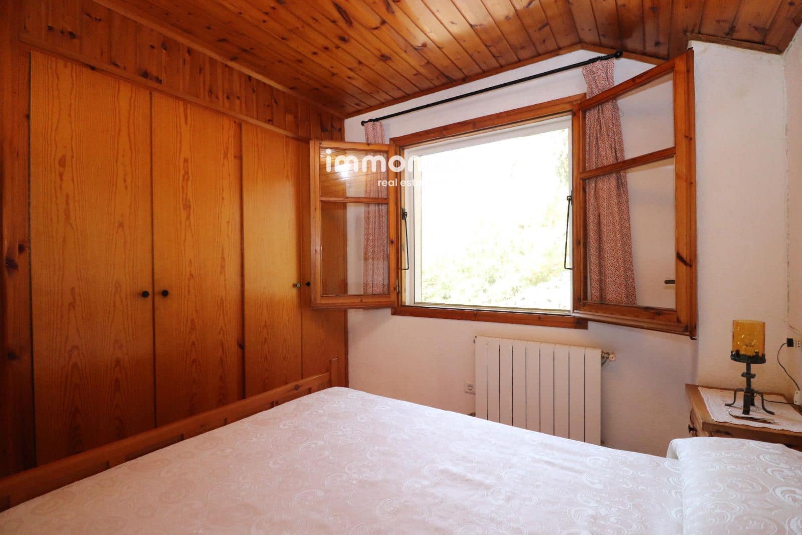 5 sypialnia Willa na sprzedaż w Vallgorguina z garażem - 379 000 € (Ref: 10172316)