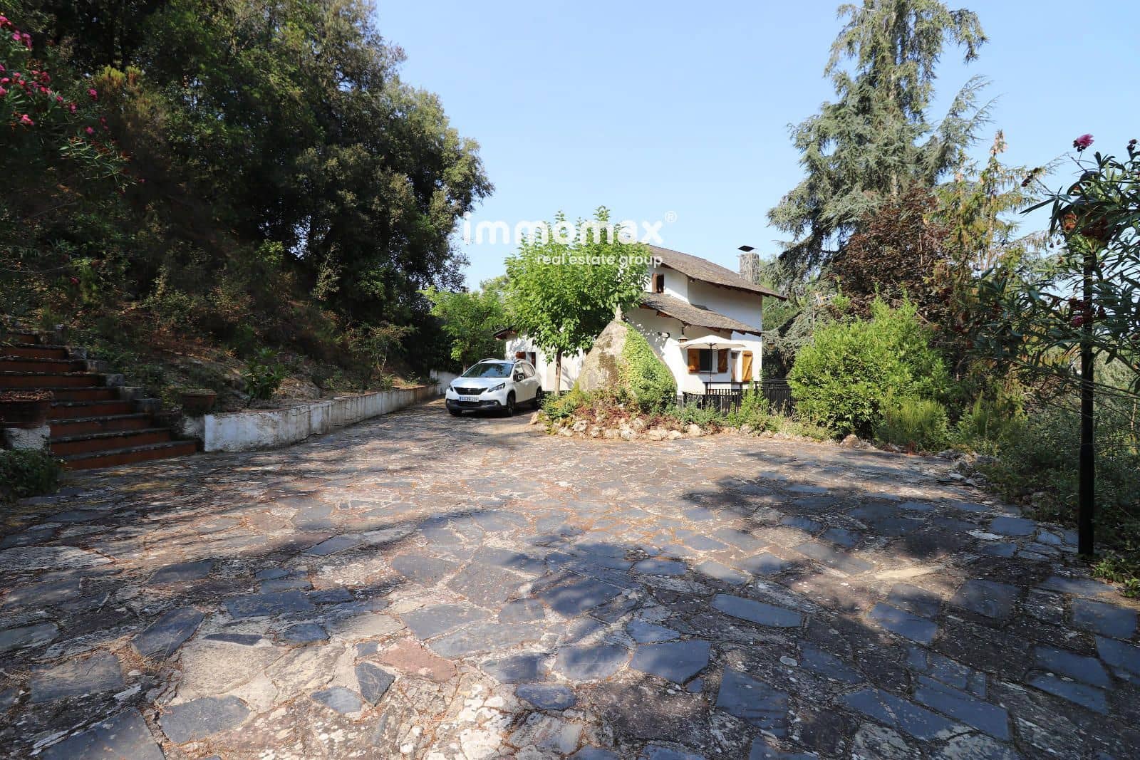5 sypialnia Willa na sprzedaż w Vallgorguina z garażem - 379 000 € (Ref: 10172316)