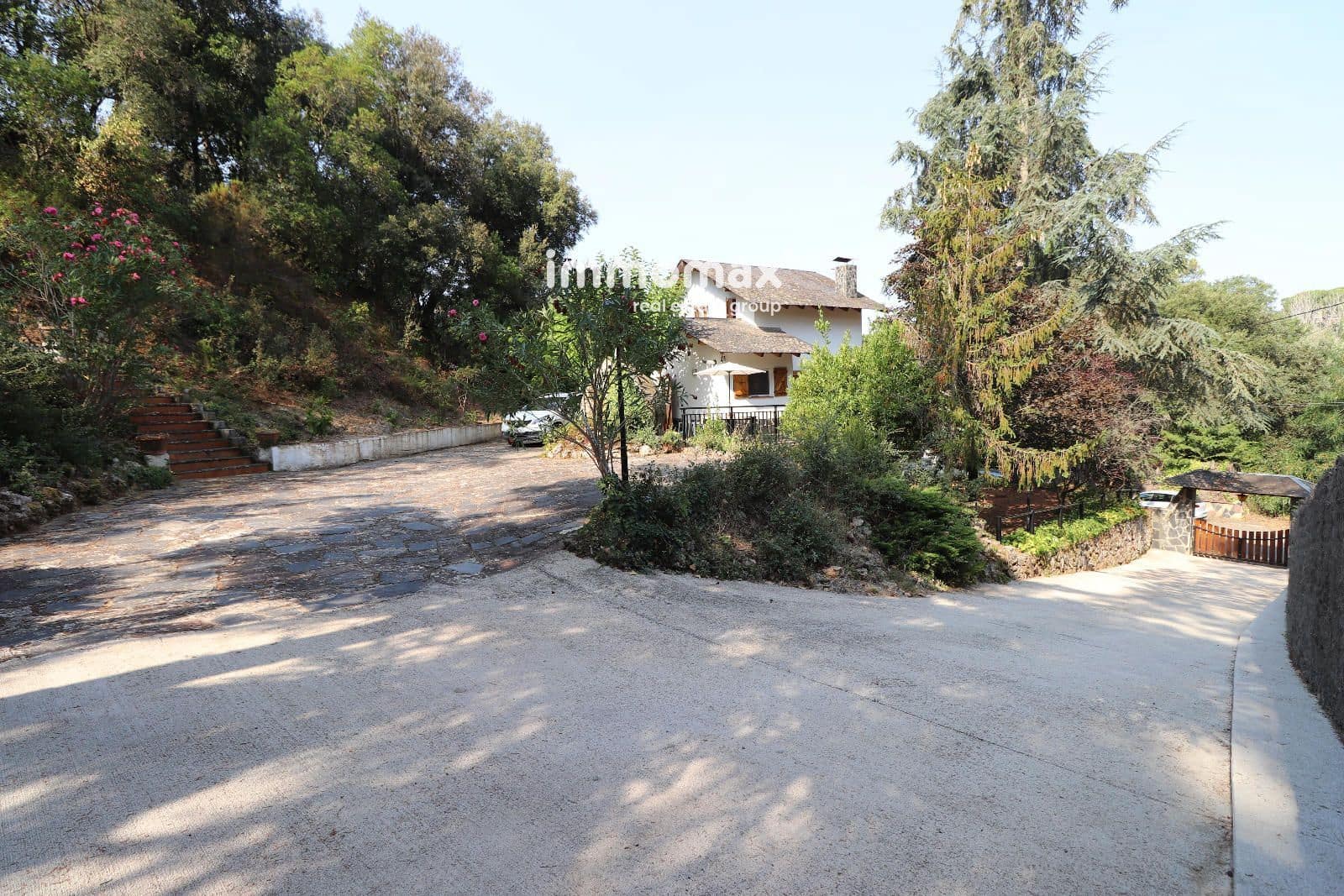 5 sypialnia Willa na sprzedaż w Vallgorguina z garażem - 379 000 € (Ref: 10172316)