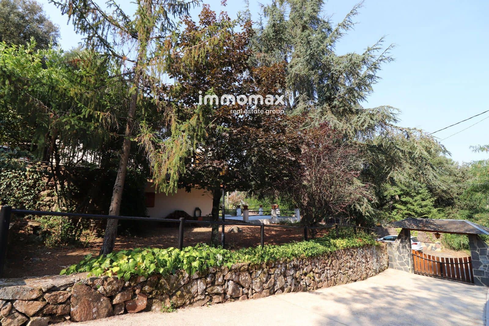5 sypialnia Willa na sprzedaż w Vallgorguina z garażem - 379 000 € (Ref: 10172316)