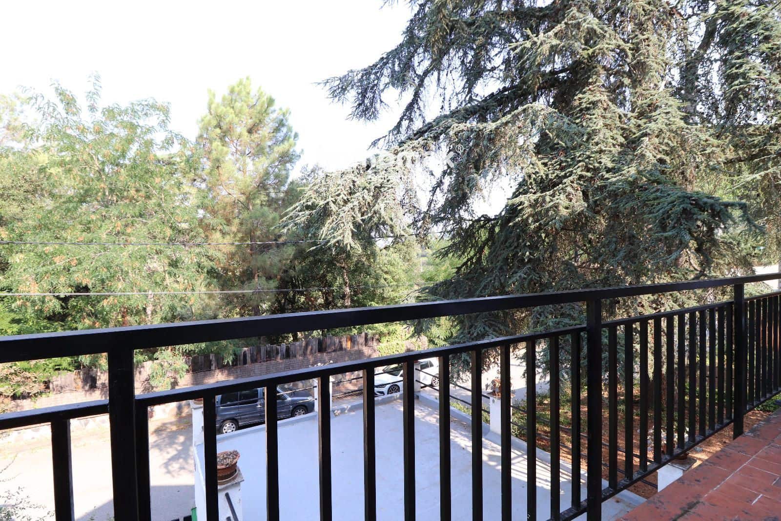 5 sypialnia Willa na sprzedaż w Vallgorguina z garażem - 379 000 € (Ref: 10172316)