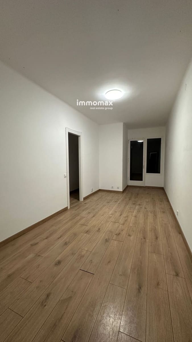 3 soveværelse Lejlighed til salg i Barcelona by - € 390.000 (Ref: 10175487)
