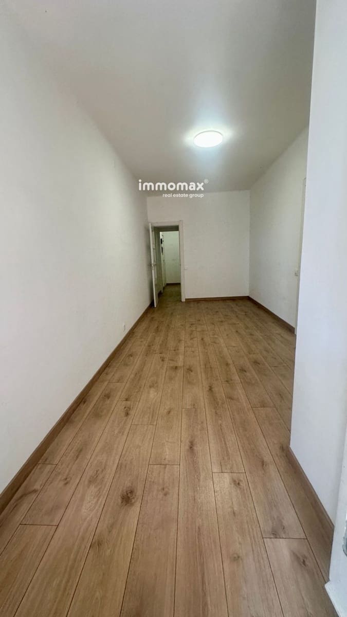 3 soveværelse Lejlighed til salg i Barcelona by - € 390.000 (Ref: 10175487)