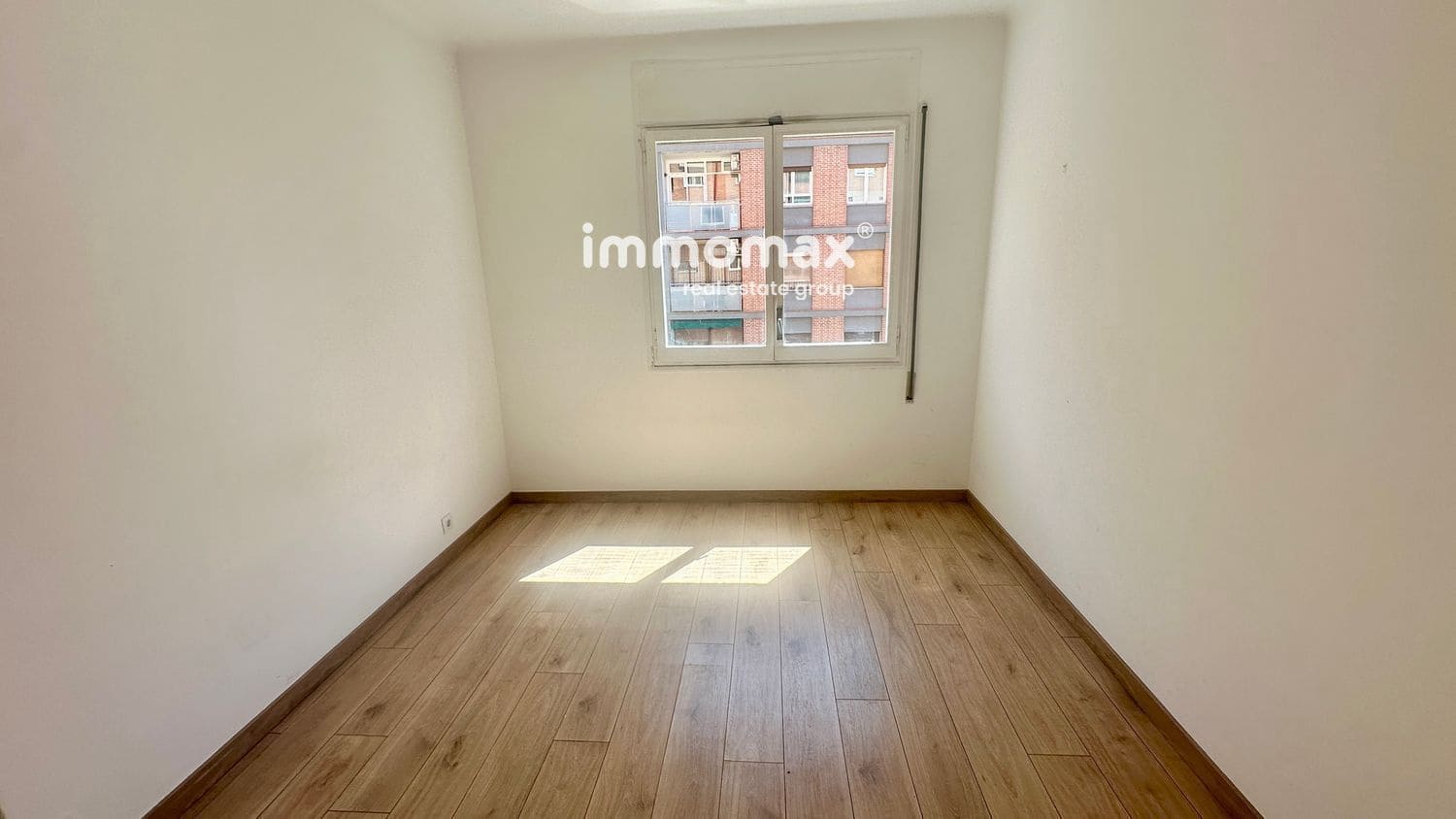 3 soveværelse Lejlighed til salg i Barcelona by - € 390.000 (Ref: 10175487)