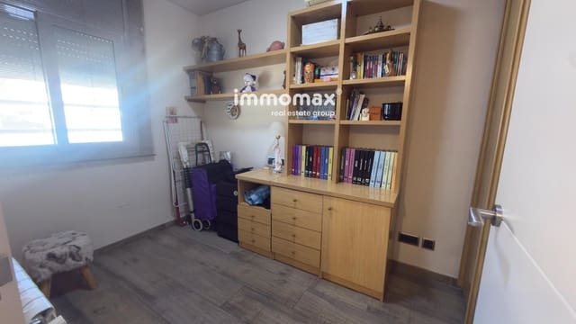 4 sypialnia Dom na sprzedaż w Lliçà d'Amunt z basenem garażem - 550 000 € (Ref: 10179626)