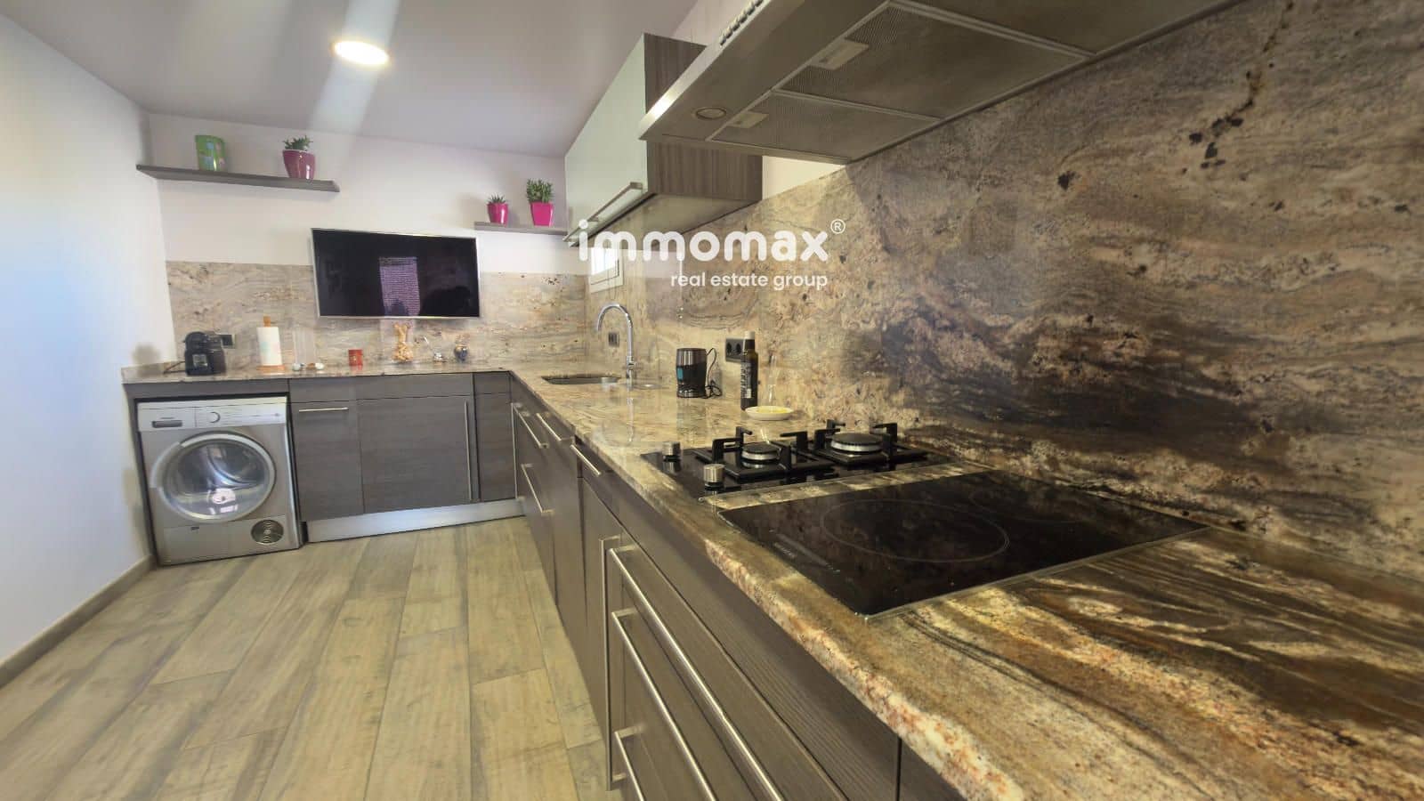 4 sypialnia Dom na sprzedaż w Llica d'Amunt z basenem garażem - 550 000 € (Ref: 10179626)