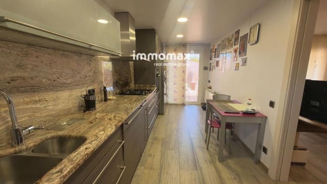 4 sypialnia Dom na sprzedaż w Lliçà d'Amunt z basenem garażem - 550 000 € (Ref: 10179626)