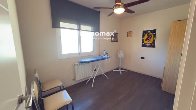 4 sypialnia Dom na sprzedaż w Lliçà d'Amunt z basenem garażem - 550 000 € (Ref: 10179626)