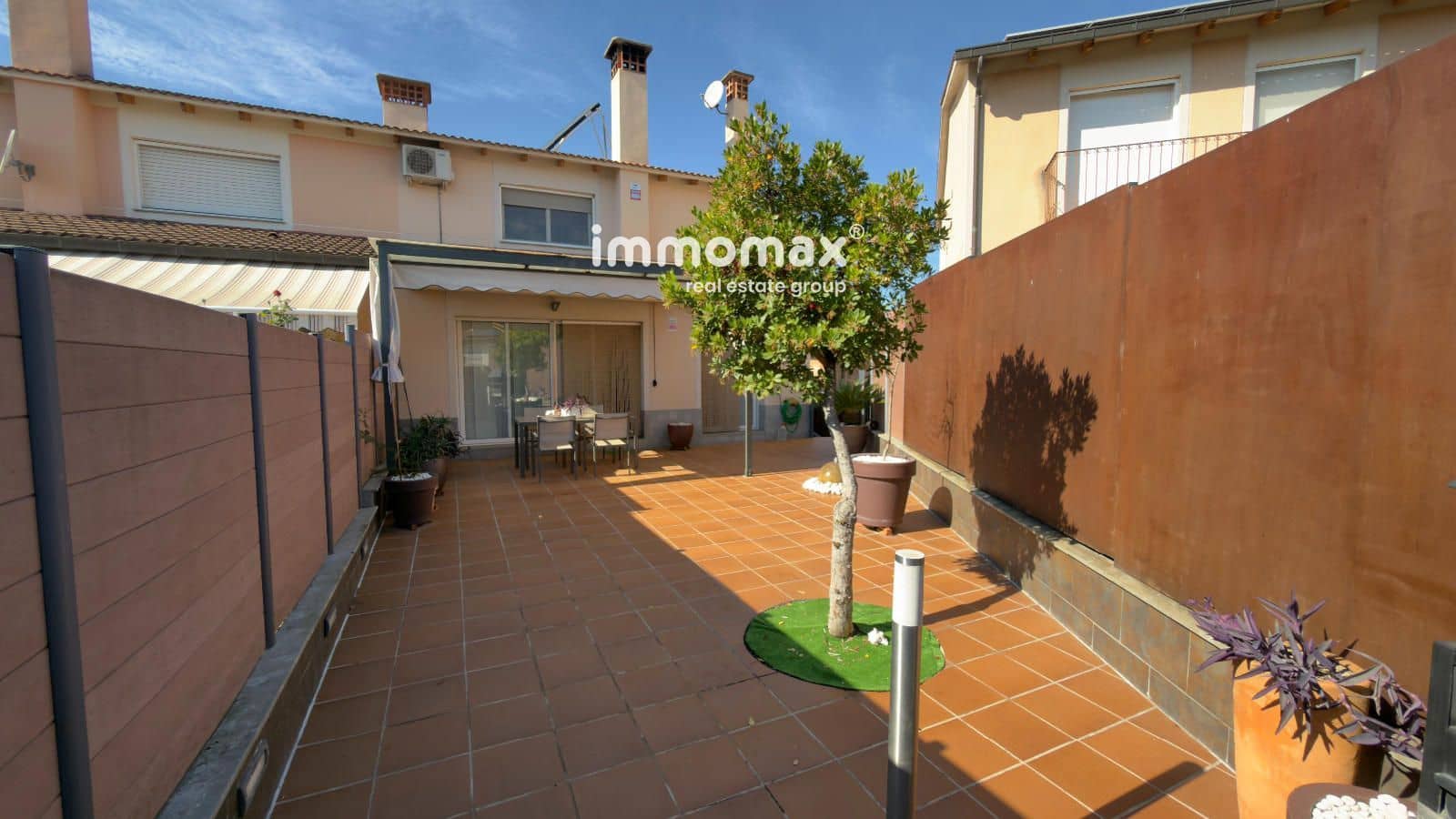 4 sypialnia Dom na sprzedaż w Llica d'Amunt z basenem garażem - 550 000 € (Ref: 10179626)