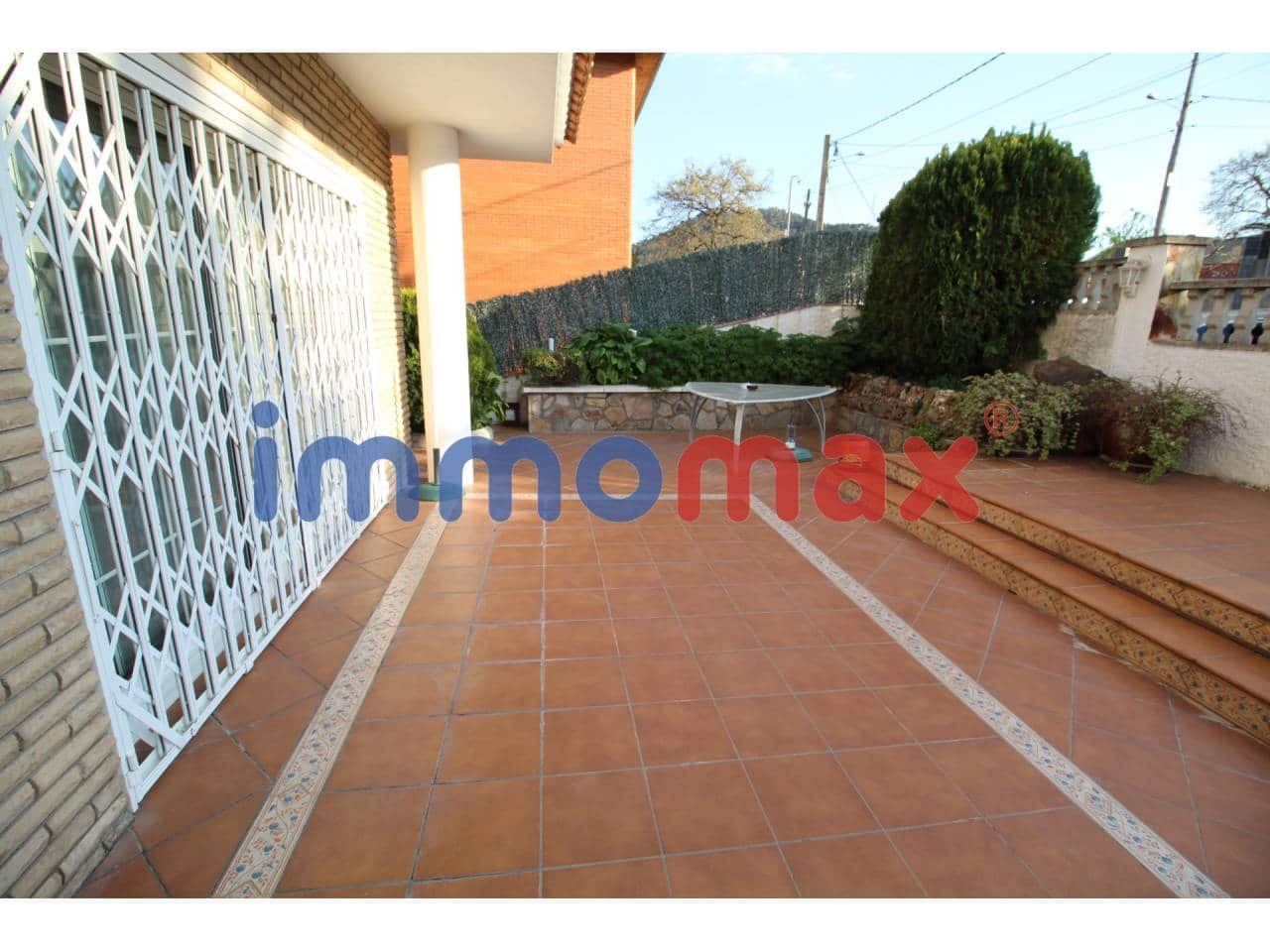 5 sypialnia Dom na sprzedaż w Sant Vicenc dels Horts - 570 000 € (Ref: 4506319)