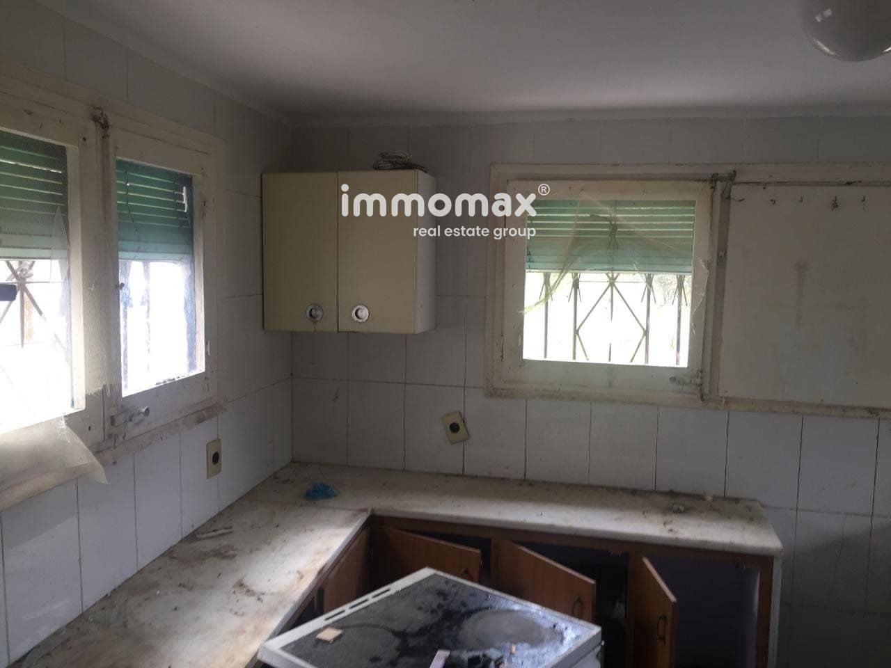 4 bedroom Villa for sale in Pradell de la Teixeta with pool - € 189,000 (Ref: 8045345)