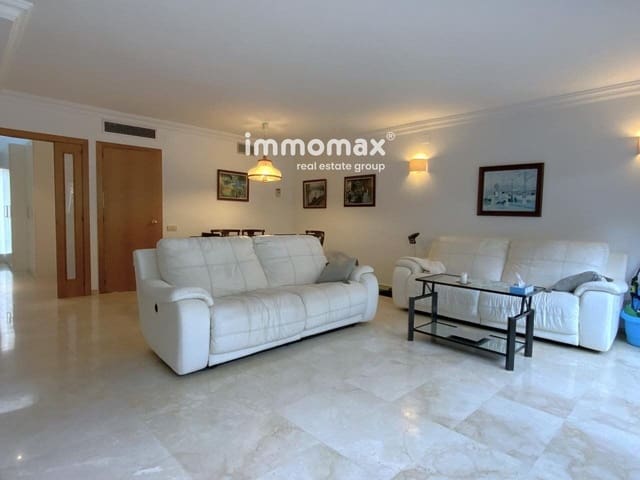 4 chambre Maison de Ville à vendre à Gavà avec piscine garage - 1 250 000 € (Ref: 8045351)