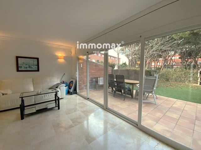 4 chambre Maison de Ville à vendre à Gavà avec piscine garage - 1 250 000 € (Ref: 8045351)