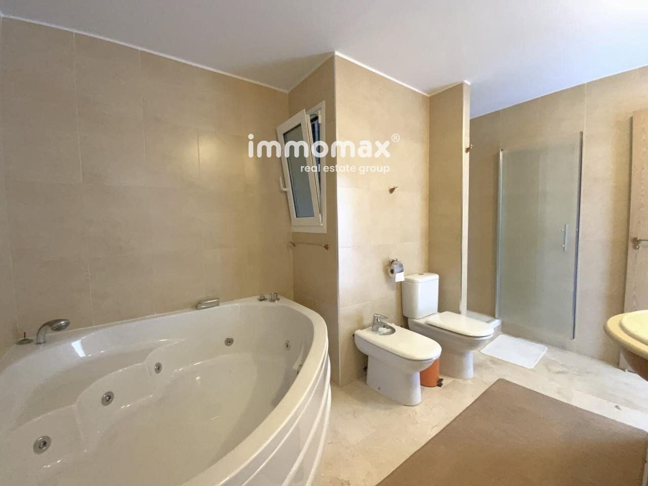 4 chambre Maison de Ville à vendre à Gava avec piscine garage - 1 250 000 € (Ref: 8045351)