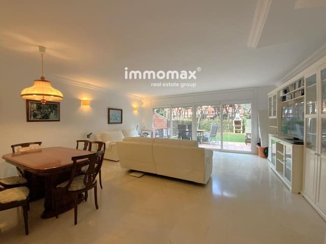 4 chambre Maison de Ville à vendre à Gavà avec piscine garage - 1 250 000 € (Ref: 8045351)