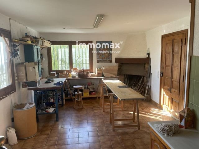 9 bedroom Villa for sale in Fogars de Montclús - € 850,000 (Ref: 8045368)