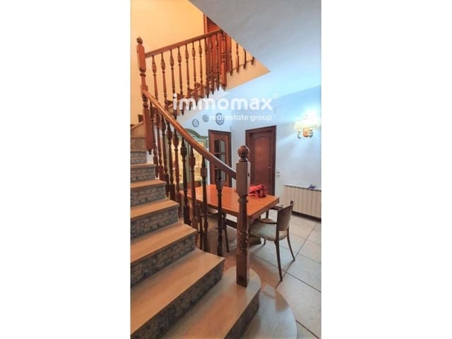 4 chambre Villa/Maison à vendre à Segur de Calafell, Calafell avec piscine garage - 420 000 € (Ref: 8045382)