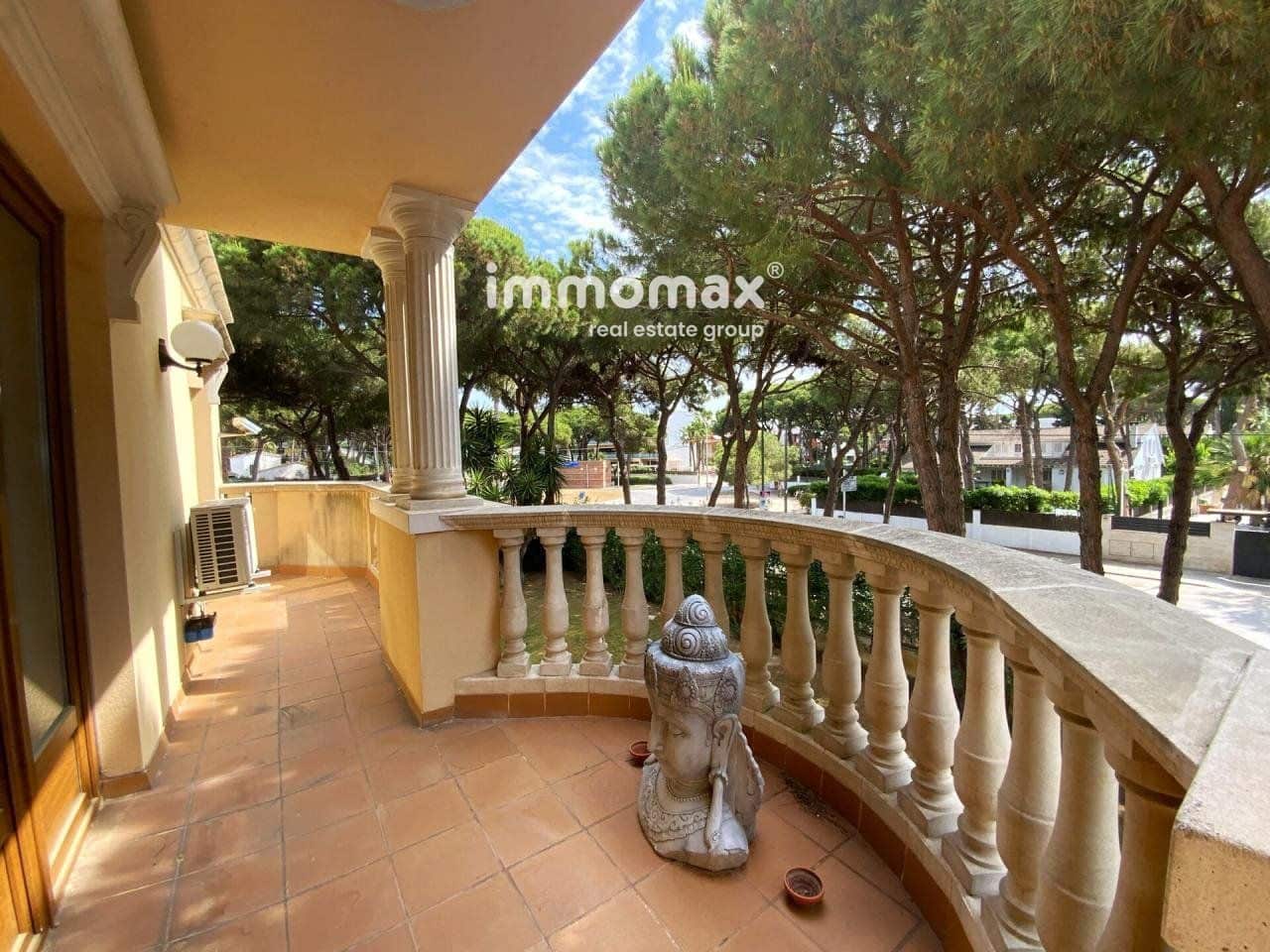 7 sypialnia Willa na sprzedaż w Castelldefels z basenem garażem - 3 290 000 € (Ref: 8045402)