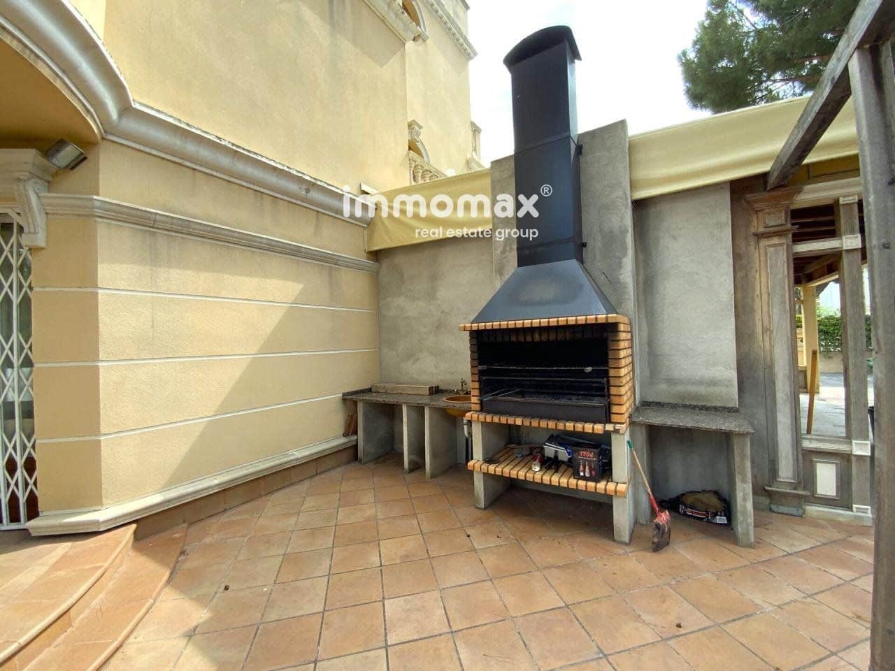 7 sypialnia Willa na sprzedaż w Castelldefels z basenem garażem - 3 290 000 € (Ref: 8045402)