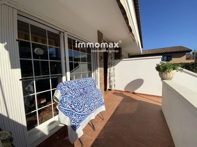 4 bedroom Townhouse for sale in Castelldefels with garage - € 850,000 (Ref: 8045410)