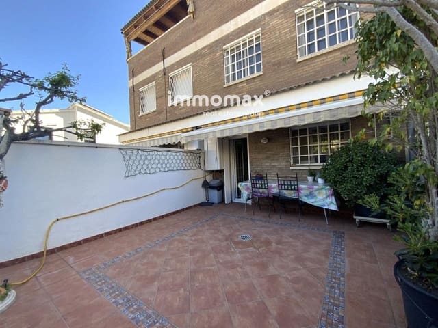 4 bedroom Townhouse for sale in Castelldefels with garage - € 850,000 (Ref: 8045410)