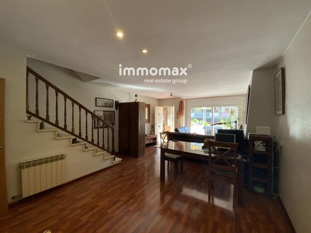 4 soveværelse Byhus til salg i Castelldefels med garage - € 850.000 (Ref: 8045410)