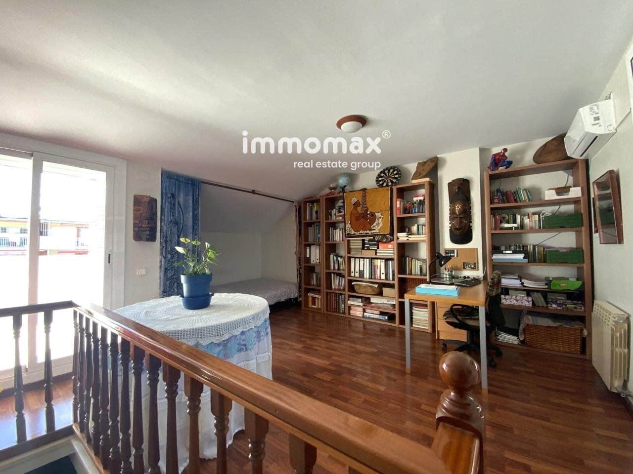 4 makuuhuone Omakotitalo myytävänä paikassa Castelldefels mukana 
autotalli - 850 000 € (Ref: 8045410)