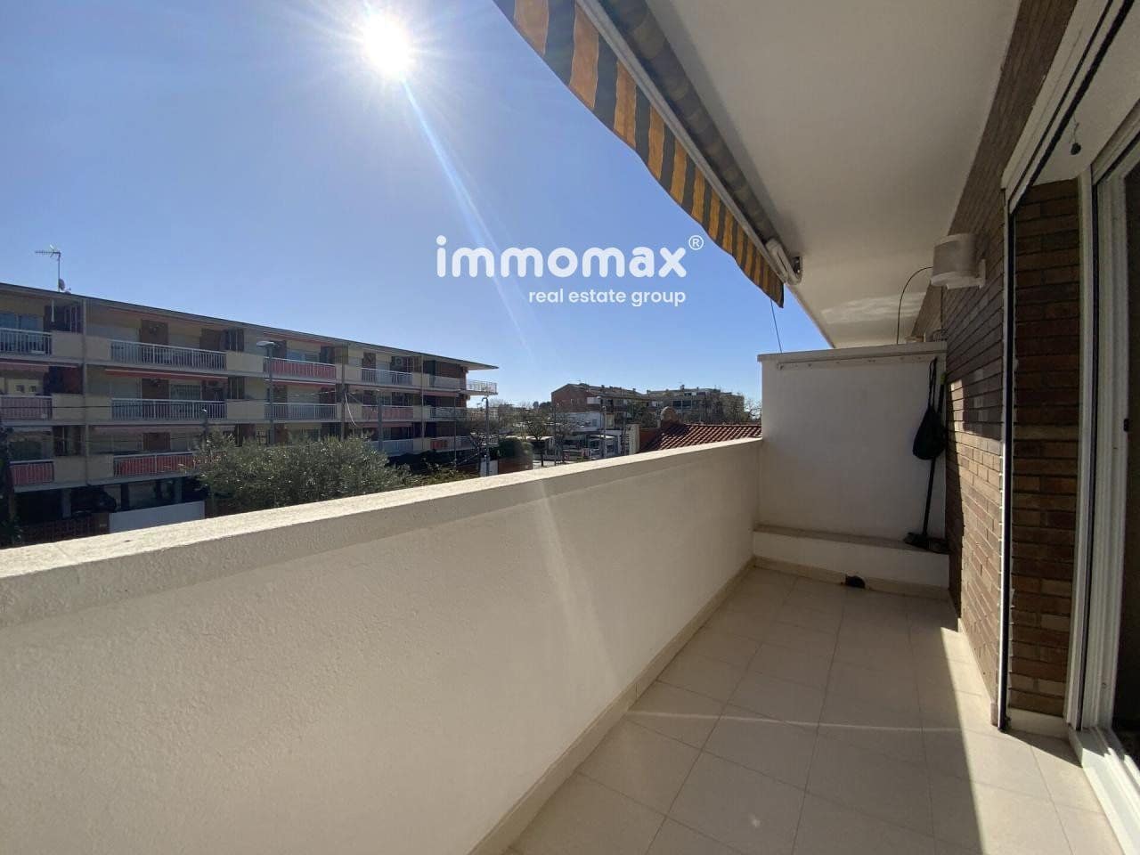 4 makuuhuone Omakotitalo myytävänä paikassa Castelldefels mukana 
autotalli - 850 000 € (Ref: 8045410)