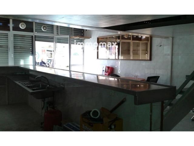 Commercial for sale in La Verneda i La Pau, Barcelona city - € 120,000 (Ref: 8045413)