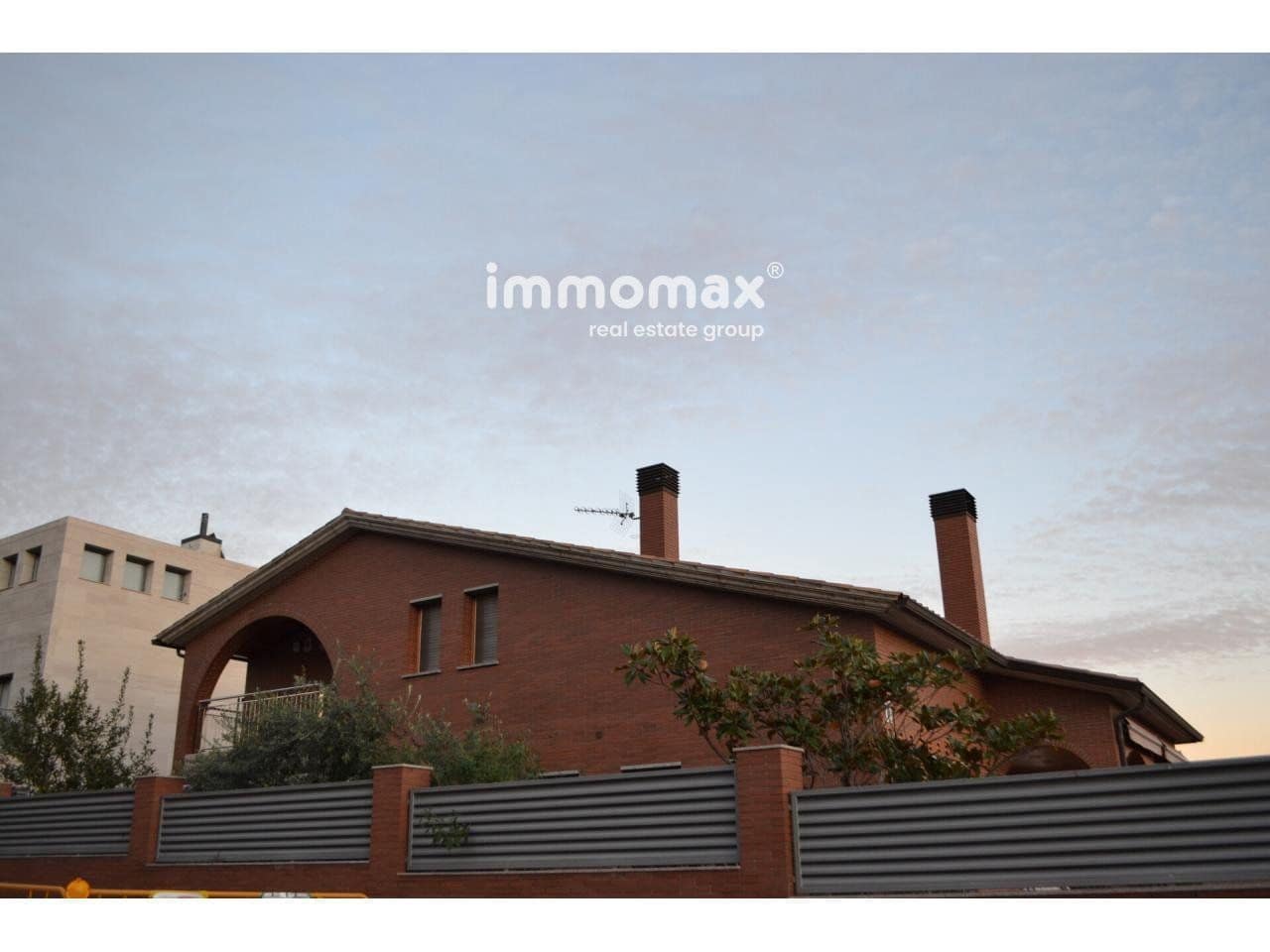 5 soverom Villa til salgs i Viladecans med svømmebasseng garasje - € 1 650 000 (Ref: 8045428)