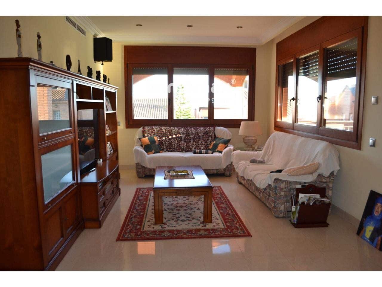 5 soverom Villa til salgs i Viladecans med svømmebasseng garasje - € 1 650 000 (Ref: 8045428)