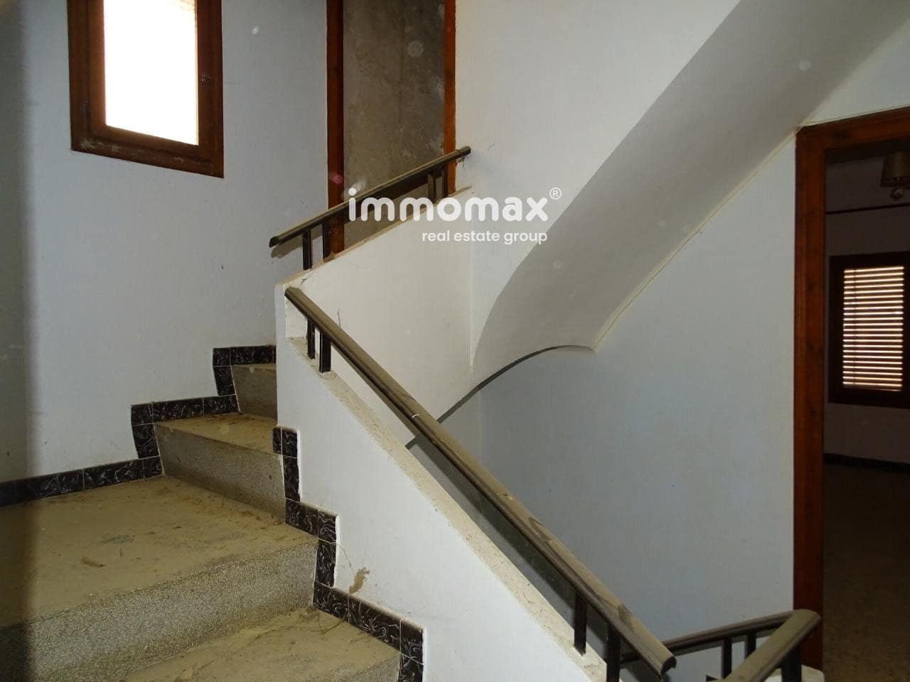 6 soveværelse Villa til salg i El Pinell de Brai - € 42.000 (Ref: 8048086)