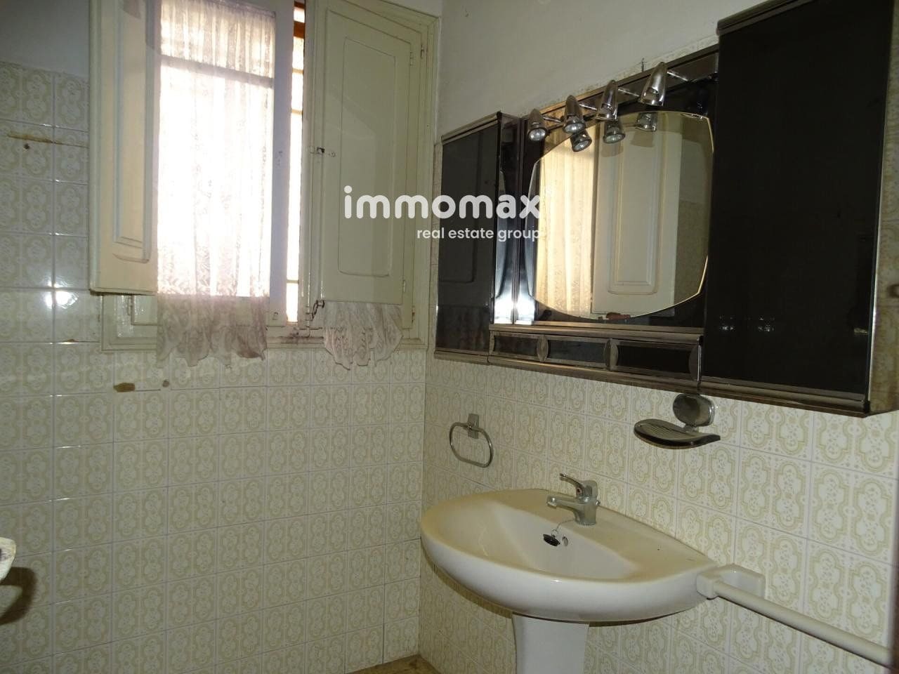 6 soveværelse Villa til salg i El Pinell de Brai - € 42.000 (Ref: 8048086)