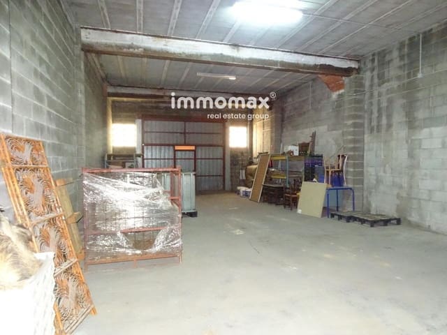 Commercial for sale in Caseres with garage - € 315,000 (Ref: 8048092)