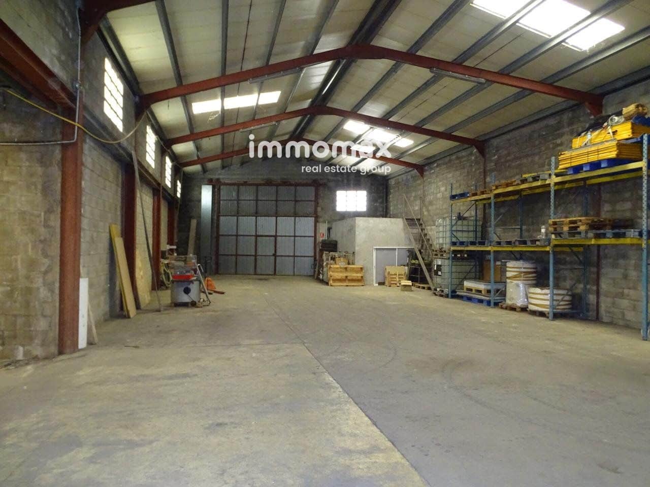 Commercial for rent in Caseres with garage - € 1,300 (Ref: 8048095)