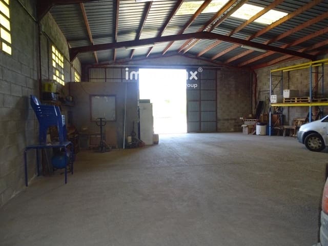 Commercial for rent in Caseres with garage - € 1,300 (Ref: 8048095)