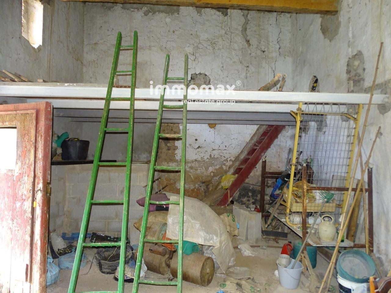 Grunde uden byggetilladelser til salg i Pauls - € 32.000 (Ref: 8048096)