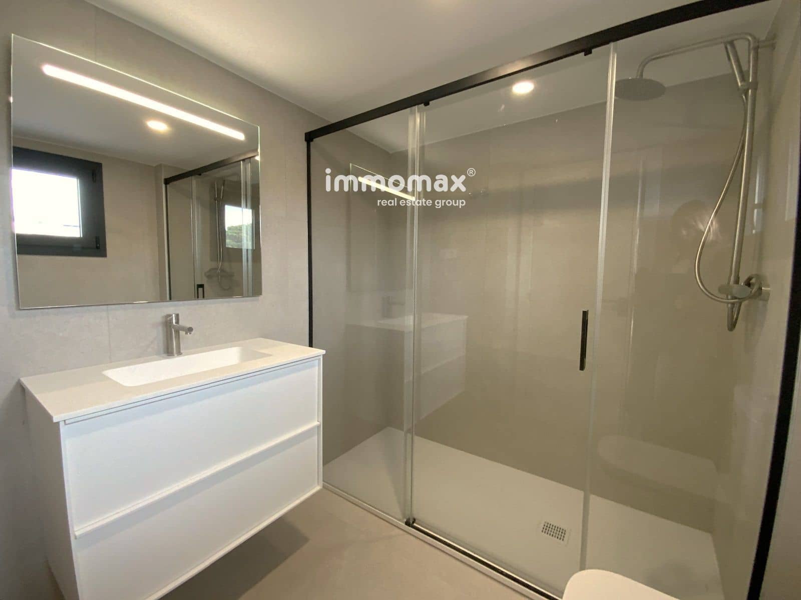 2 soveværelse Lejlighed til salg i Castelldefels med swimmingpool garage - € 599.000 (Ref: 8048122)