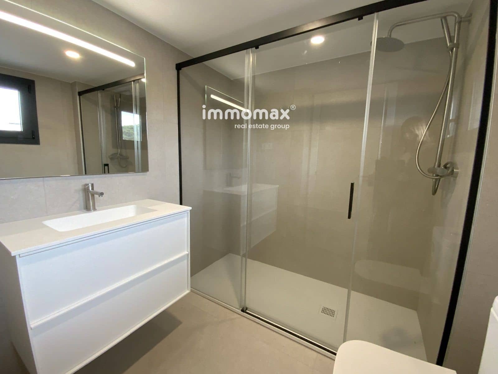 2 soveværelse Lejlighed til salg i Castelldefels med swimmingpool garage - € 599.000 (Ref: 8048122)