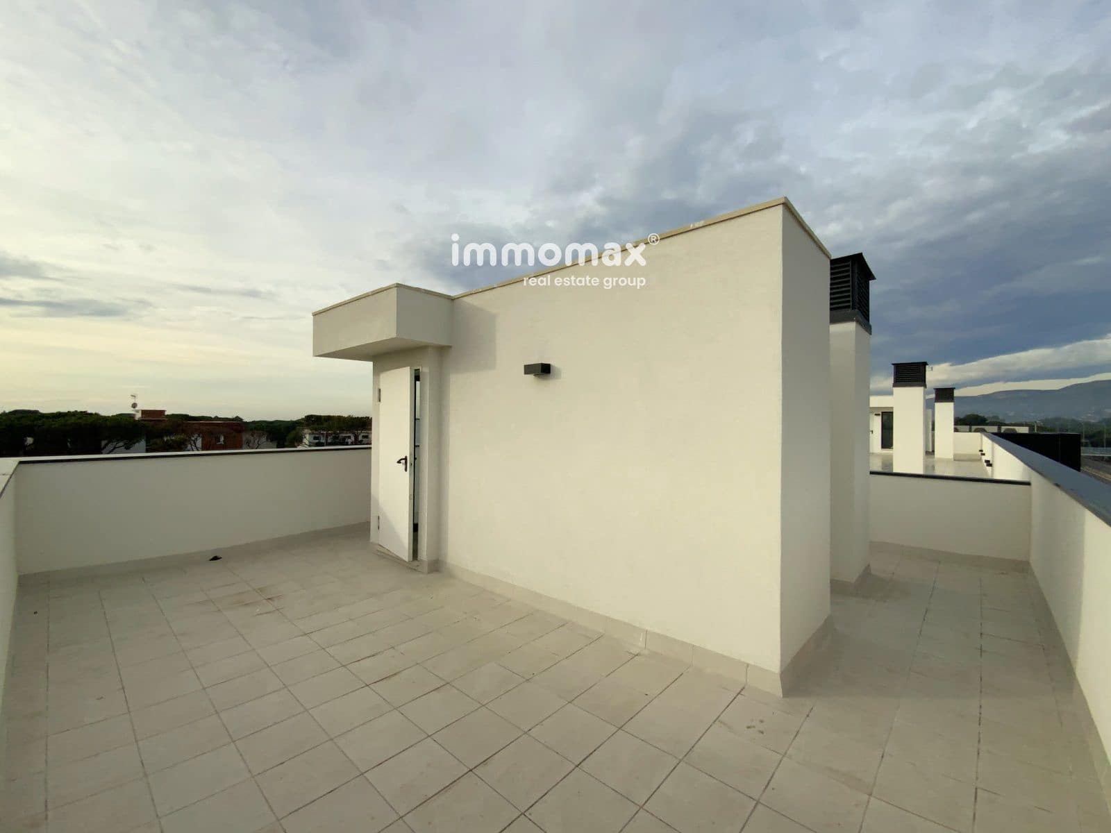 3 soveværelse Penthouse til salg i Castelldefels med swimmingpool garage - € 749.000 (Ref: 8048123)