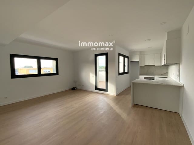 3 quarto Penthouse para venda em Castelldefels com piscina garagem - 749 000 € (Ref: 8048123)