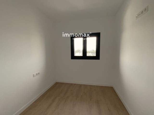 2 quarto Penthouse para venda em Castelldefels com piscina garagem - 399 000 € (Ref: 8048124)