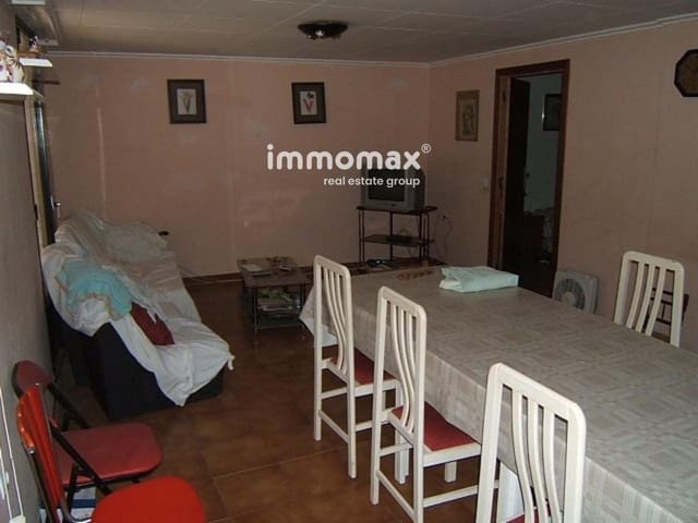 5 bedroom Villa for sale in Alfara de Carles - € 54,500 (Ref: 8050278)