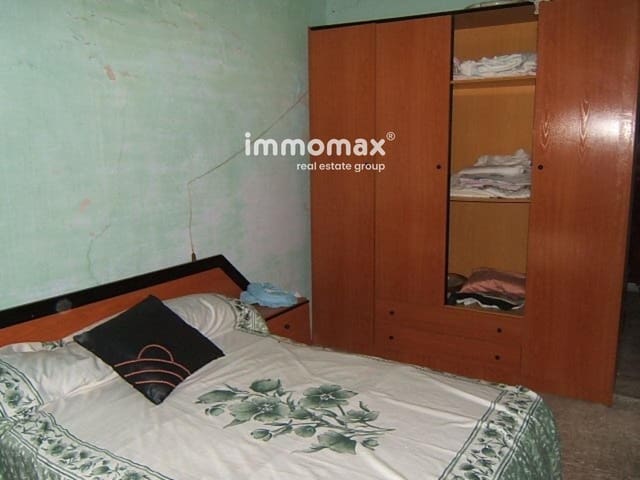 5 bedroom Villa for sale in Alfara de Carles - € 54,500 (Ref: 8050278)