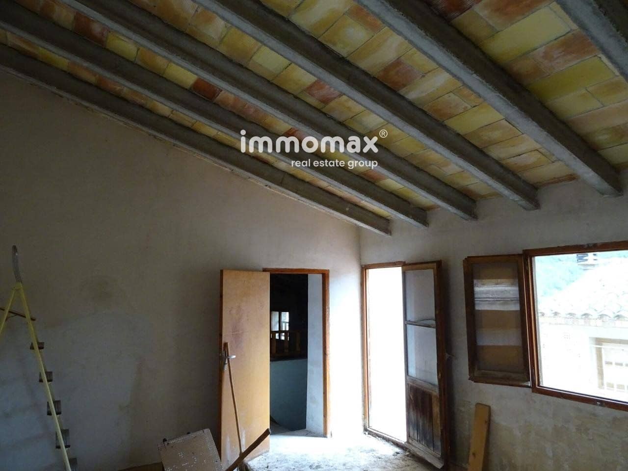 6 soveværelse Villa til salg i Pauls med garage - € 63.000 (Ref: 8050283)