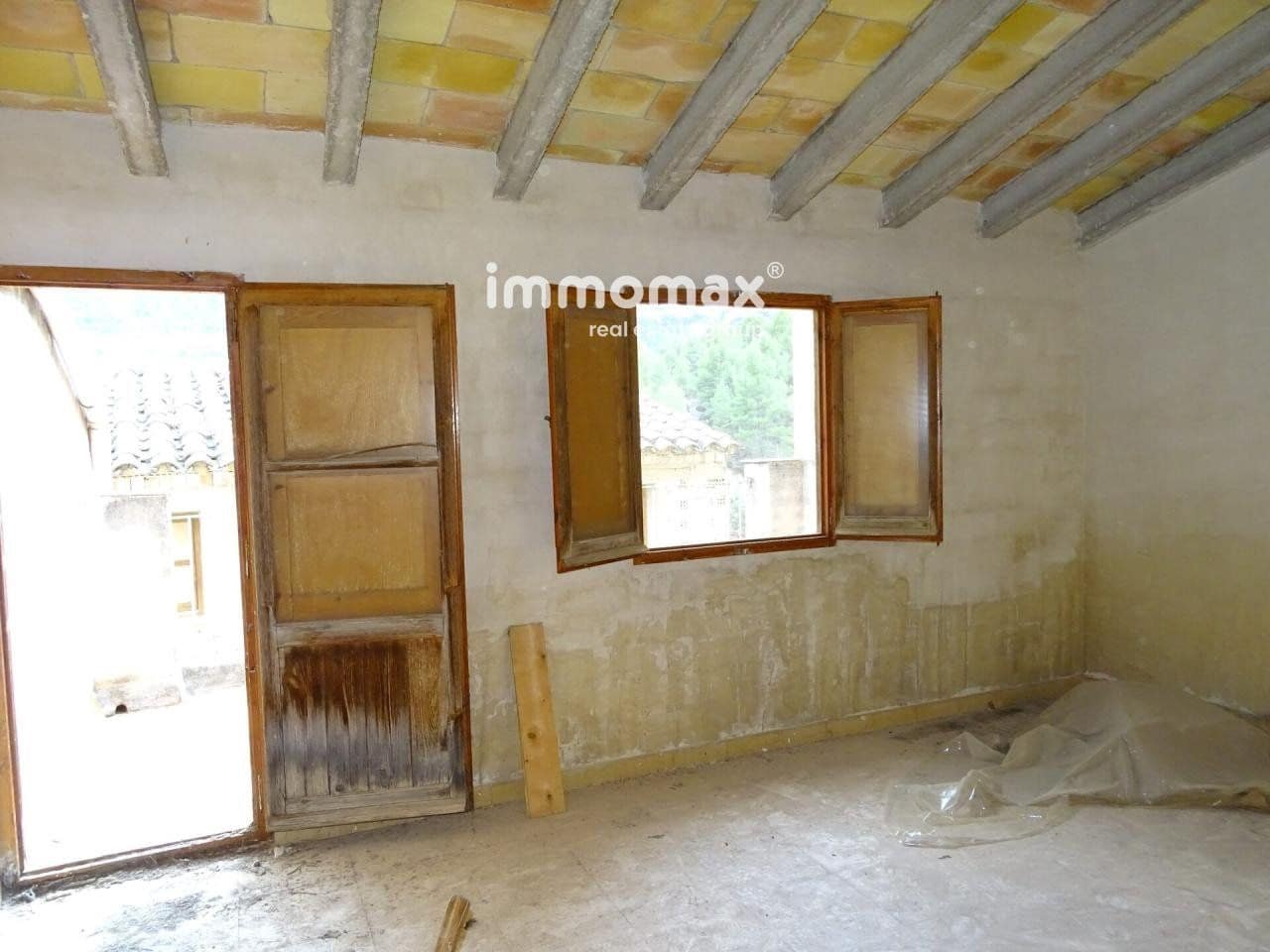 6 soveværelse Villa til salg i Pauls med garage - € 63.000 (Ref: 8050283)