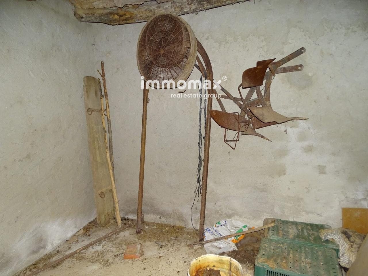 Grunde uden byggetilladelser til salg i Pauls - € 66.000 (Ref: 8050285)