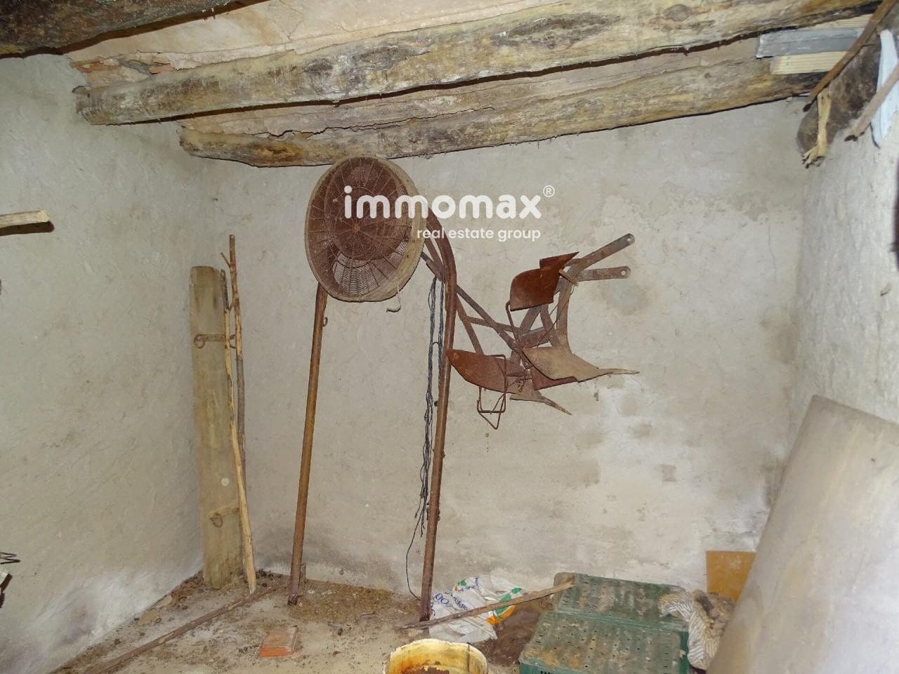 Grunde uden byggetilladelser til salg i Pauls - € 66.000 (Ref: 8050285)