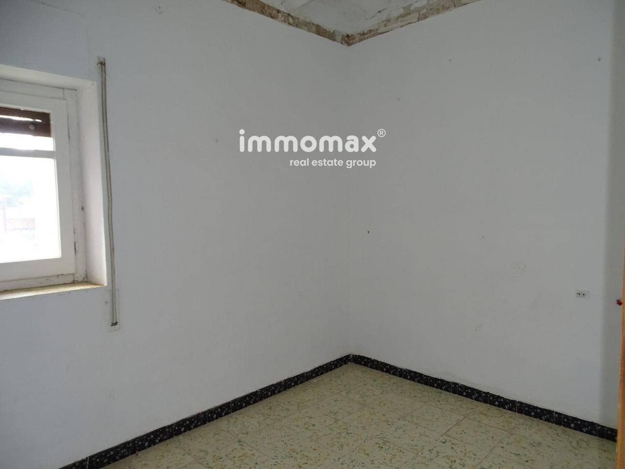 6 soveværelse Villa til salg i Els Reguers med garage - € 78.000 (Ref: 8050294)